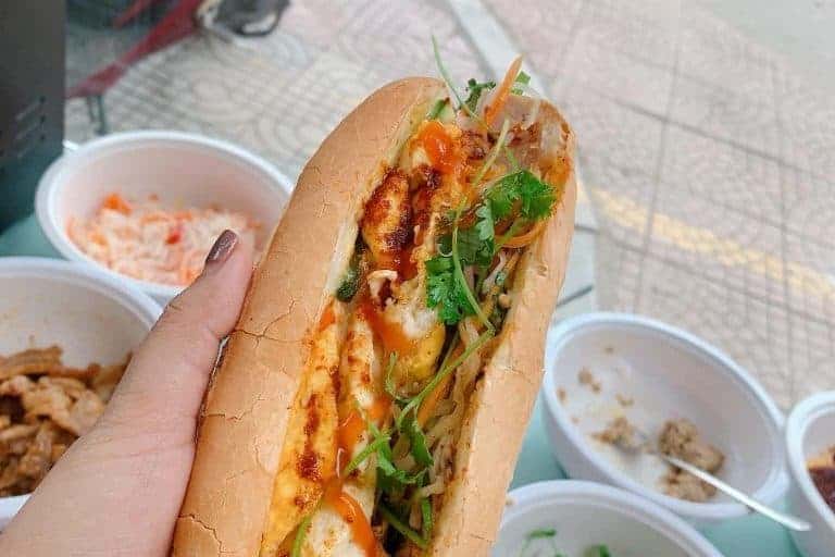 bánh mì chảo Toàn Phát