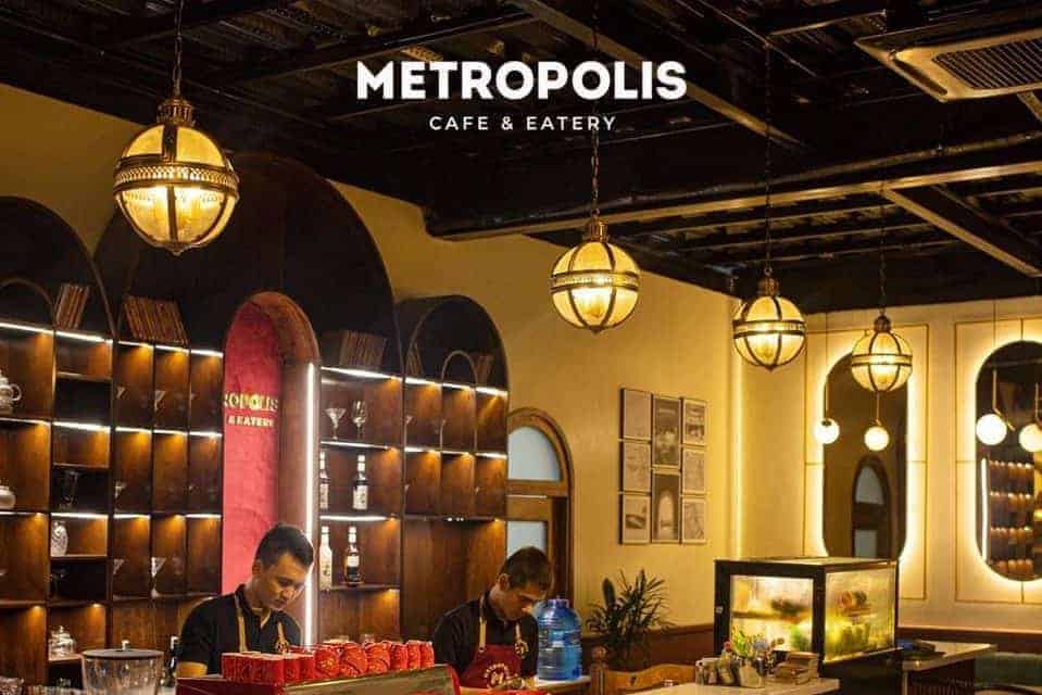 Không gian hiện đại tại Metropolis Cafe & Eatery