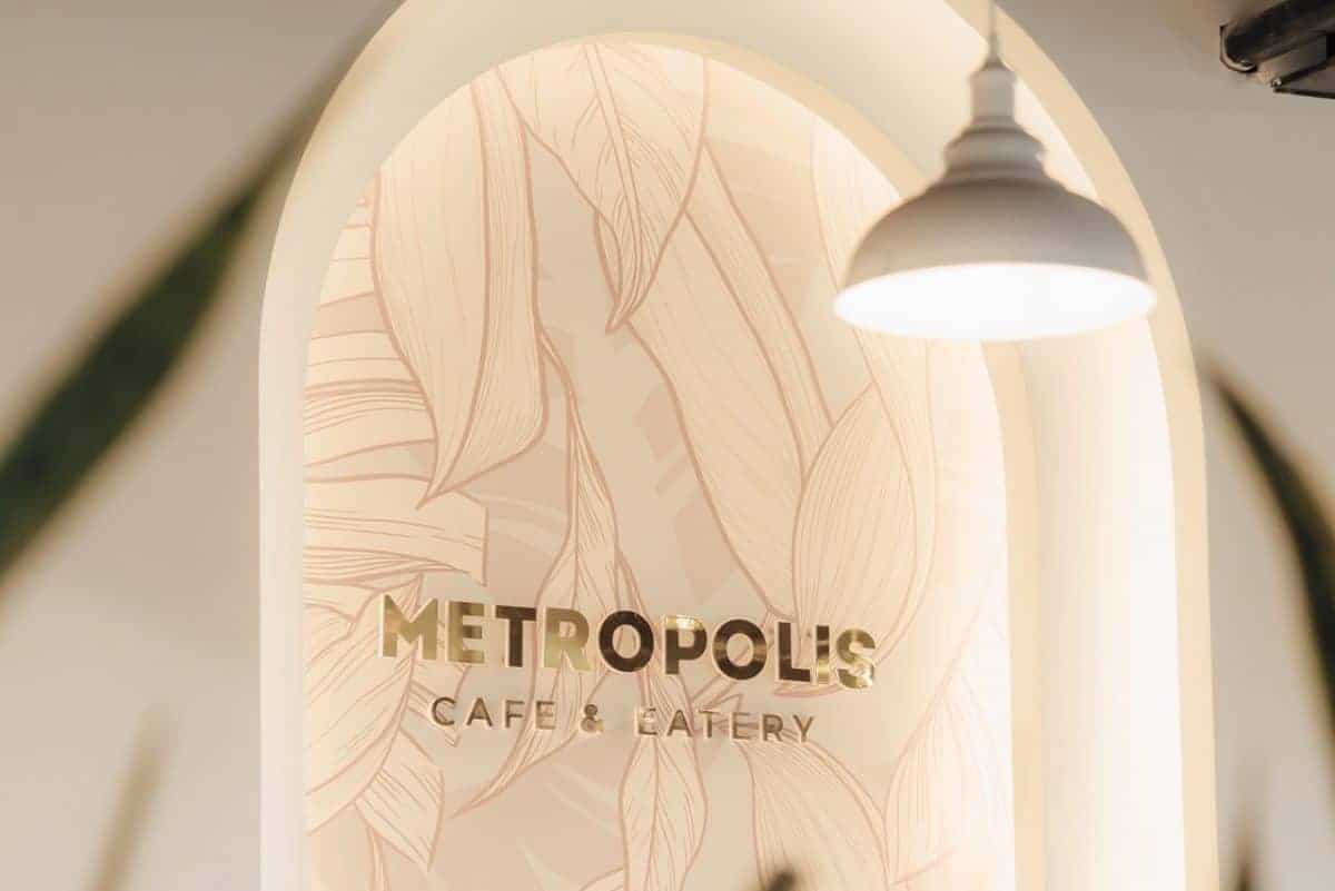 Trải nghiệm tuyệt vời tại Metropolis Cafe & Eatery Đồng Hới