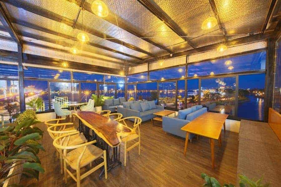 Paven - quán cafe view đẹp ở đồng hới 