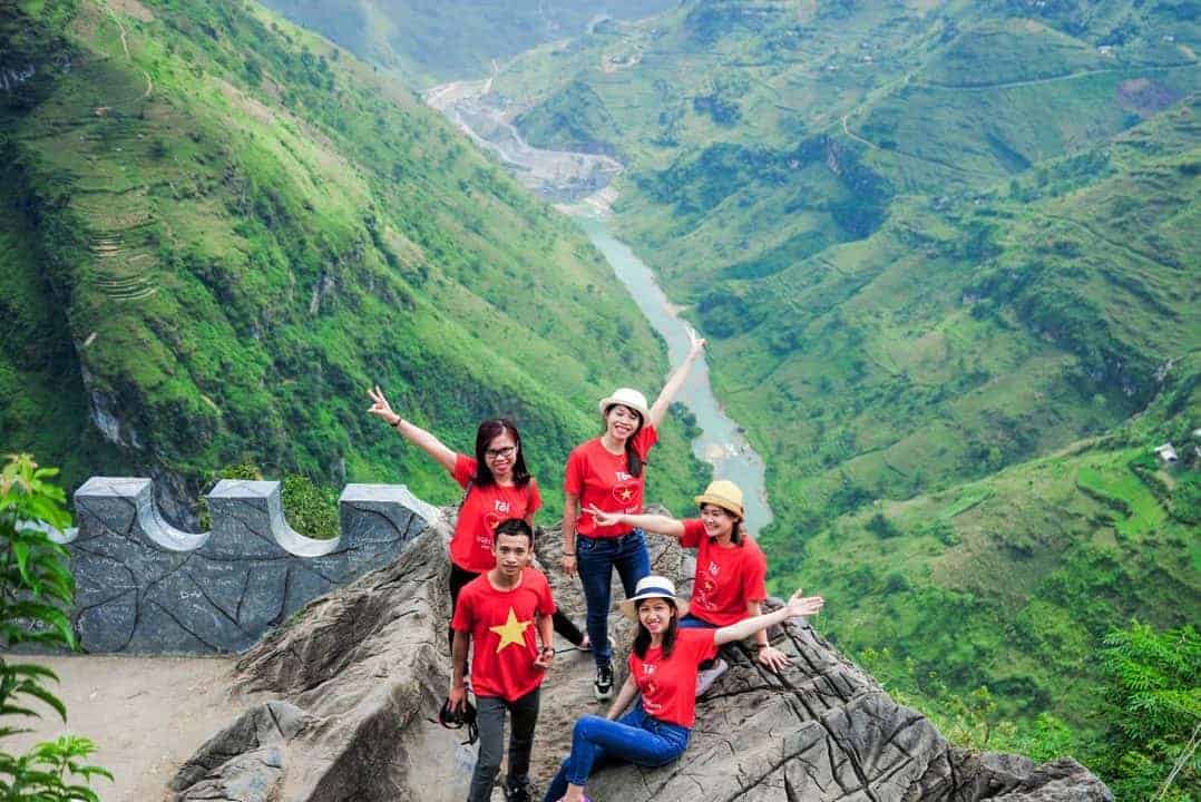 Khám phá đèo Mã Pí Lèng Hà Giang - một trong "tứ đại đỉnh đèo" nước ta 5