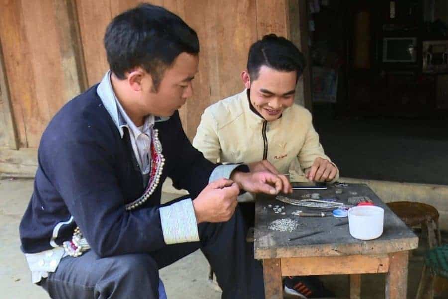 Làng nghề chạm bạc Hà Giang truyền thống lâu đời