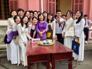Trường Hai Bà Trưng Huế - Nét đẹp nữ sinh Đồng Khánh