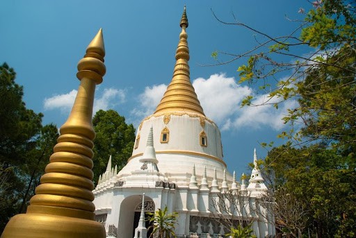 Bảo Tháp đồ sộ mang nét chùa Thái Lan_Ảnh: Sưu tầm
