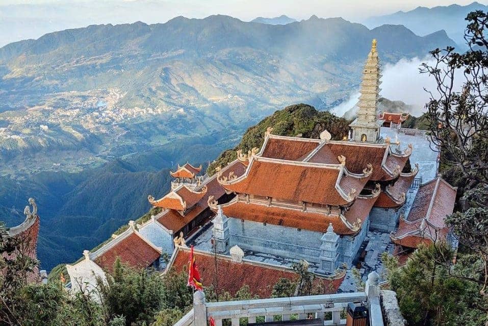 Điểm mặt những ngôi chùa linh thiêng ở Sapa nổi tiếng nhất - Blog Hành Trình Du Lịch