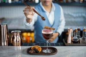 Các món cocktail bày trí đẹp mắt đáng thưởng thức tại Cover Bar & Grill_Ảnh: sưu tầm