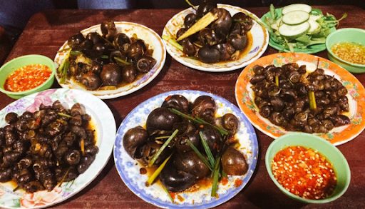 Hít hà cùng các món ốc ở quán Minh Nghĩa _ Ảnh Foody