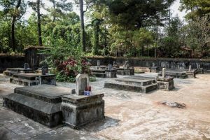 Nghĩa trang nằm sau khuôn viên chùa cũng là địa điểm du khách không nên bỏ lỡ_Ảnh sưu tầm.