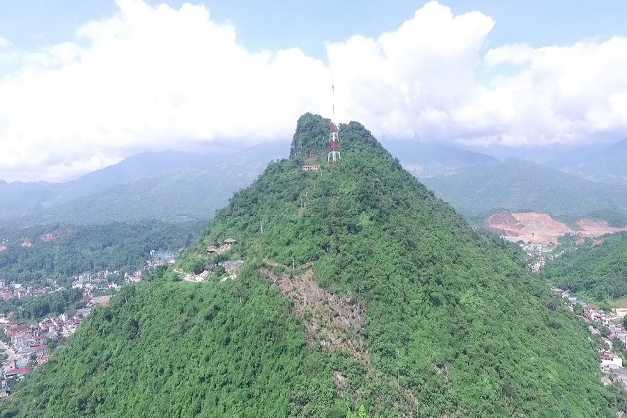 Núi Cấm Hà Giang - đốn tim du khách với cảnh đẹp như tranh! 1