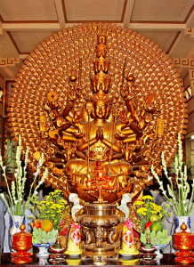 Tượng Phật thờ bên trong chùa_Ảnh: sưu tầm