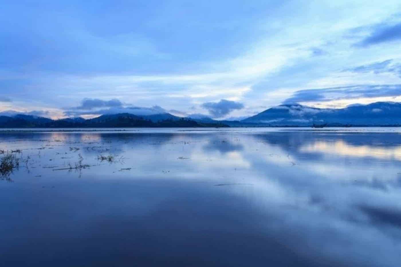 Khung cảnh Hồ Lắk thơ mộng giữa núi rừng Tây Nguyên_Ảnh sưu tầm